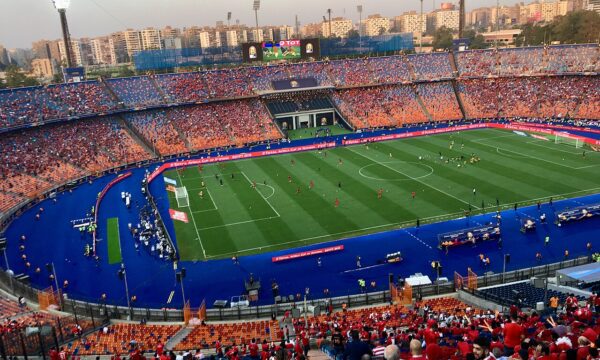 الأهلي يتغلب على الزمالك 2-0 في قمة القاهرة ويعتلي صدارة الدوري المصري