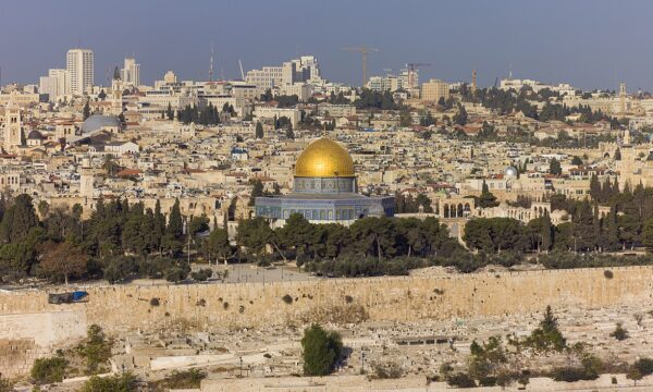 كولومبيا تفتتح سفارتها لدى إسرائيل في القدس وسط إدانة فلسطينية وأردنية